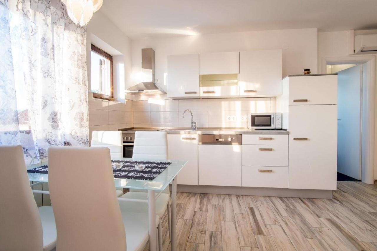 Bubi Apartments มาลินสกา ภายนอก รูปภาพ